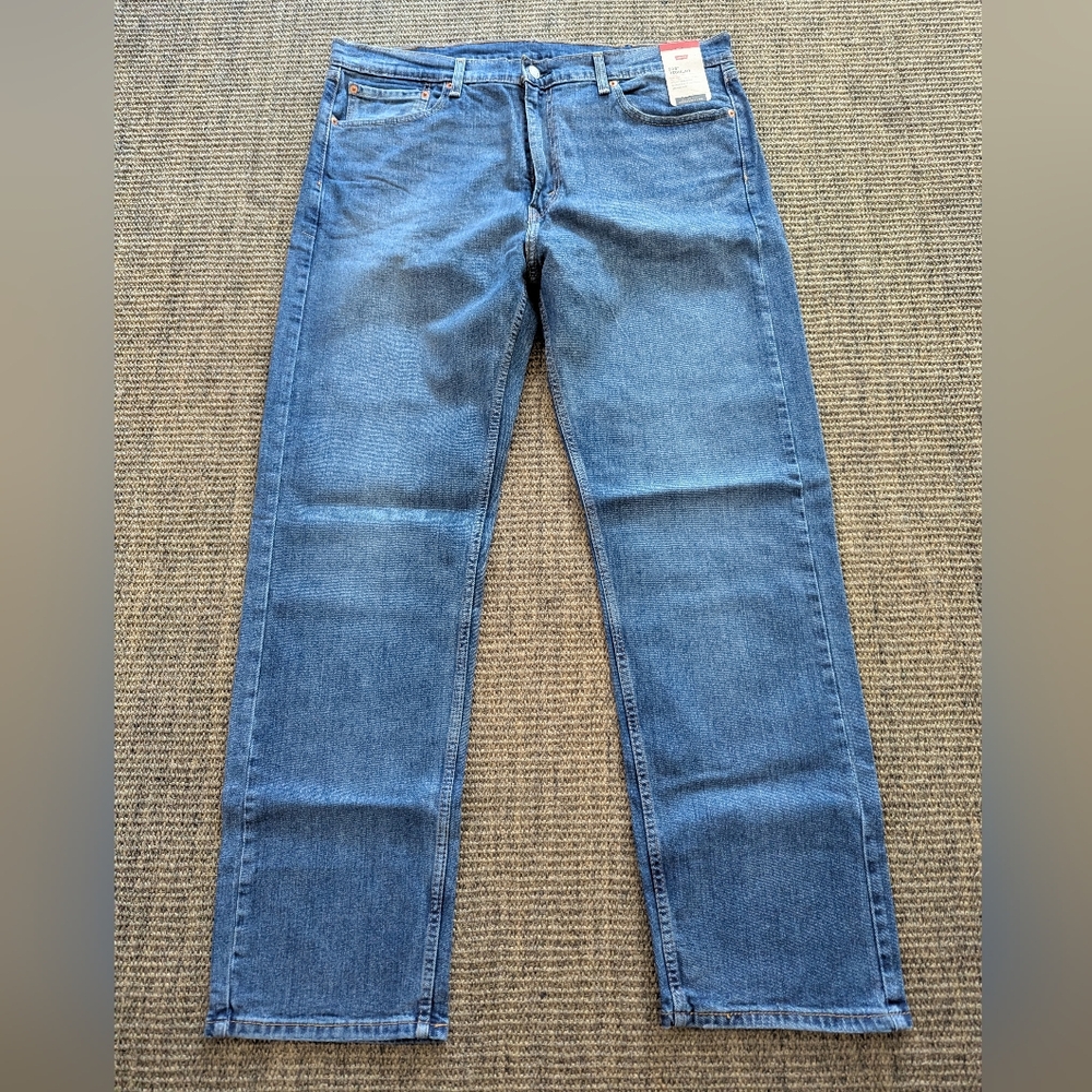 Levis 505 Jeans Mens 40 x 32 Straight Leg Regular Fit Medium Wash Denim